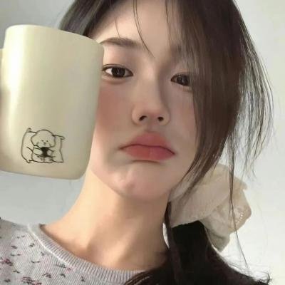 求爱女王海报
