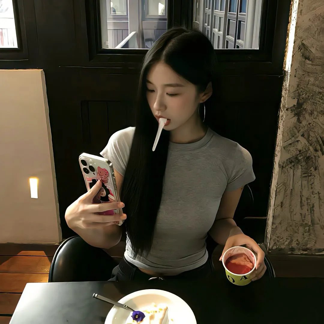 搏击傲娇小女生海报